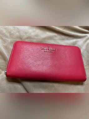 Kate Spade New York Pink Double Compartment Zip-Around Wallet